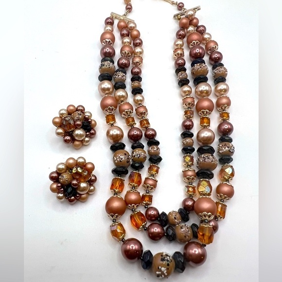 VINTAGE Japan 3 Strand Faux Pearl Aurora Borealis Necklace Earring‎ Set - Picture 1 of 13